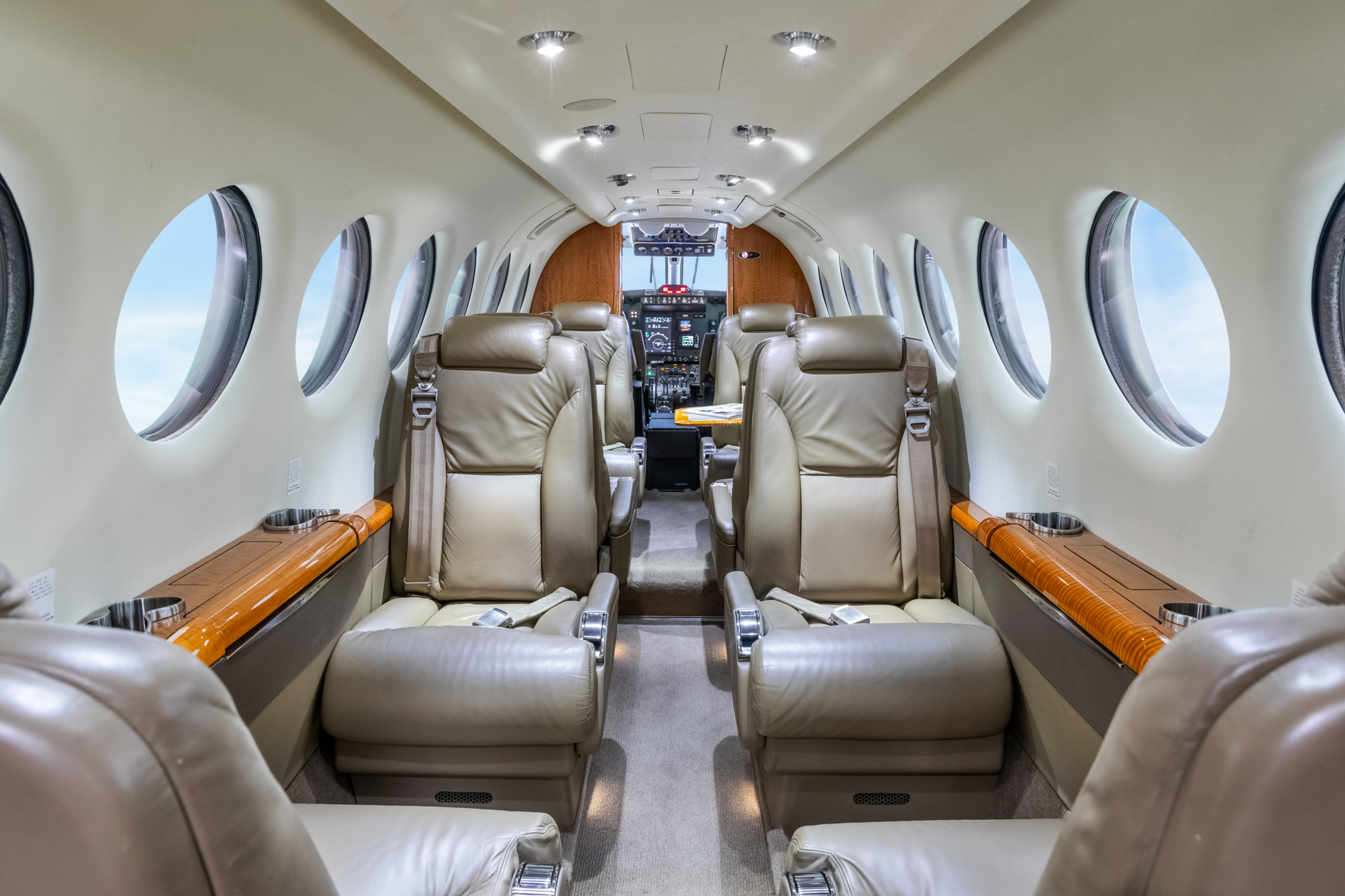 King Air 350i AFT FWD